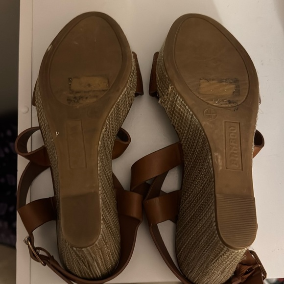 BAMBOO Women's Tan Sandals - Picture 3 of 4